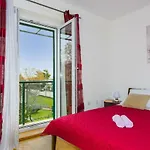 Park Apartment *