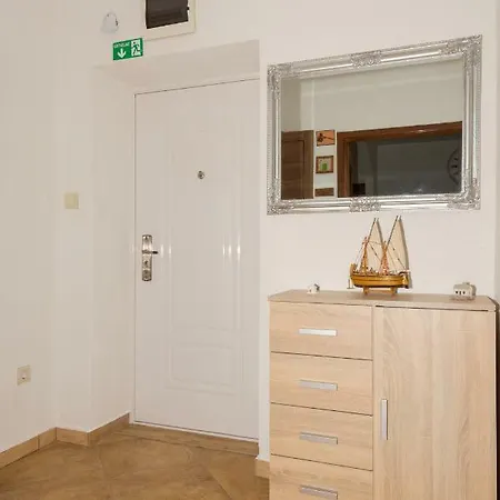 Apartment Park *